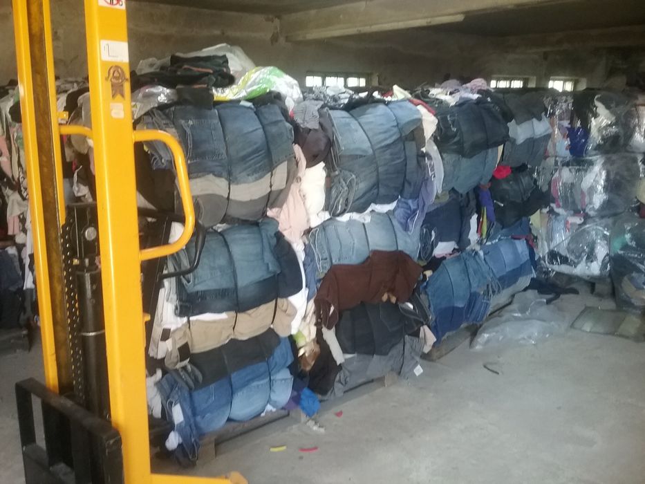 Geci groase și pulovere oferta