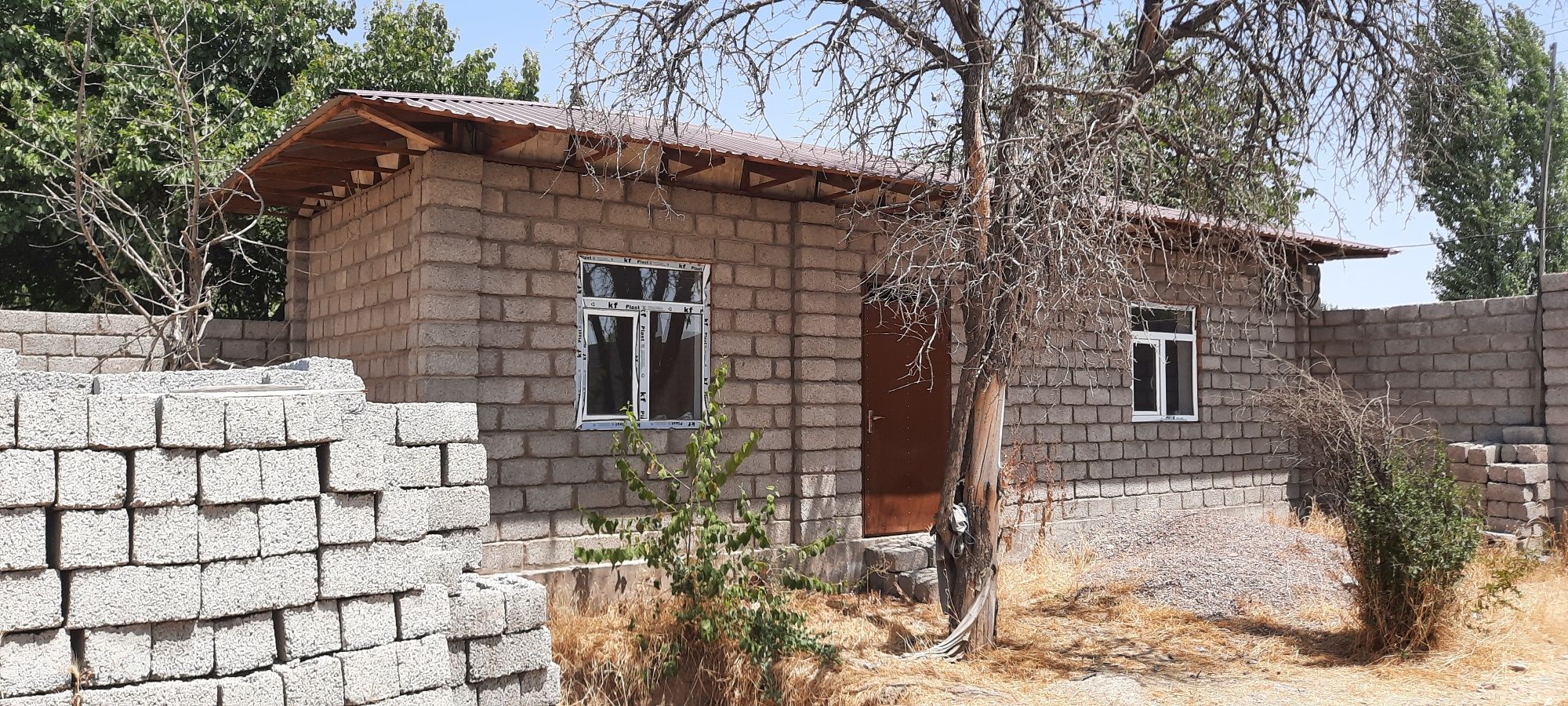 Тойтепа Акмал Икомовда 18 сотихли Кадастирли Дала ховоли сотилади.