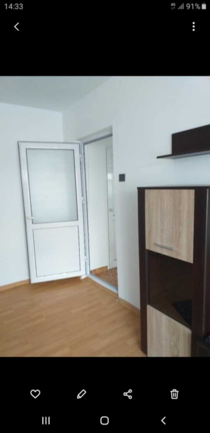 Apartament o camera in zona Gradinari