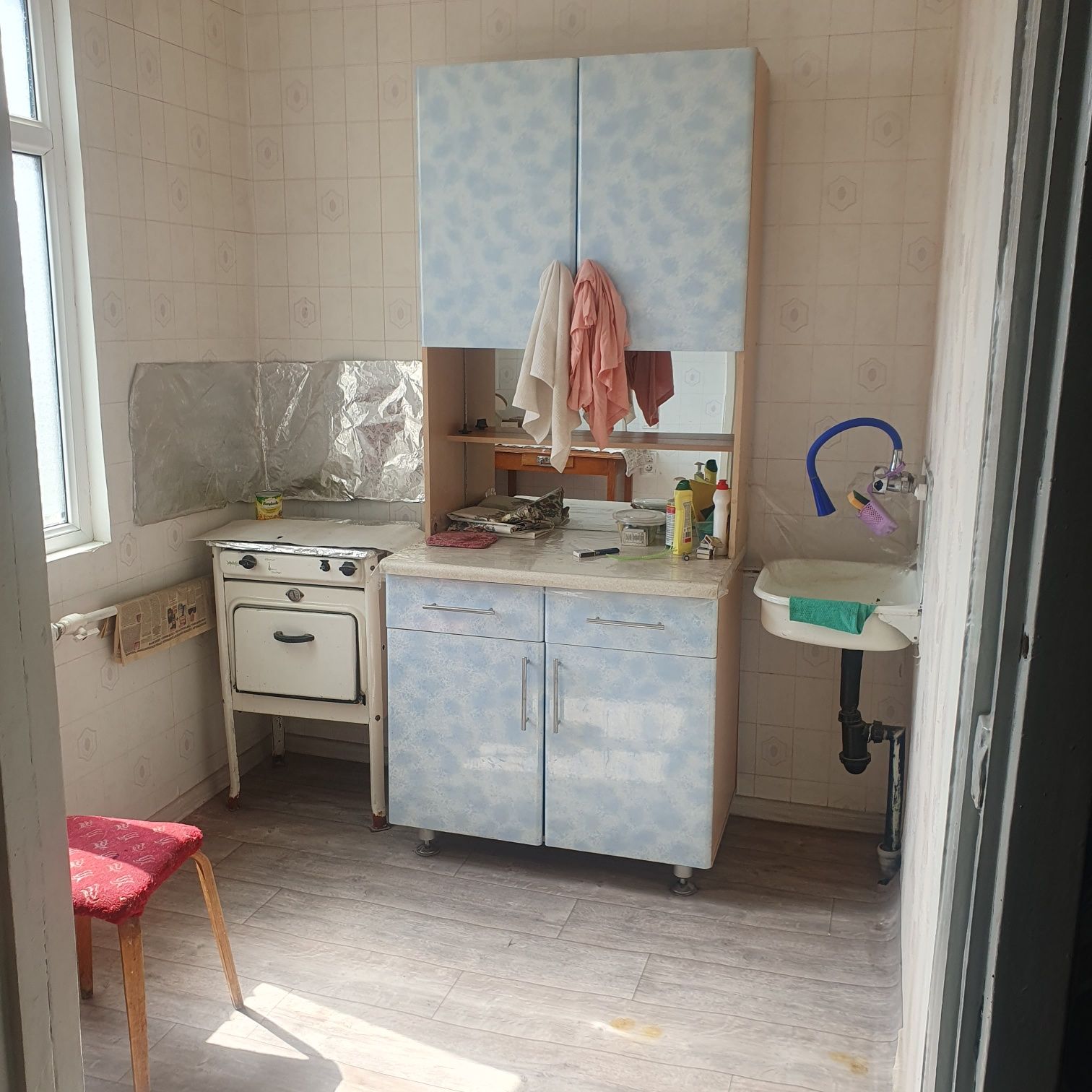 Продам  1 комнатную квартиру на массив куйлюк1 ,этаж 4