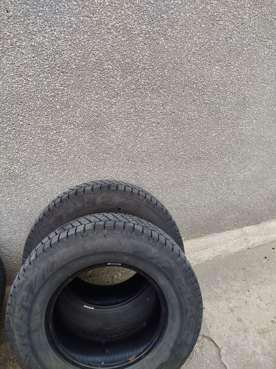 Гуми за Бус  215/70R 15 C