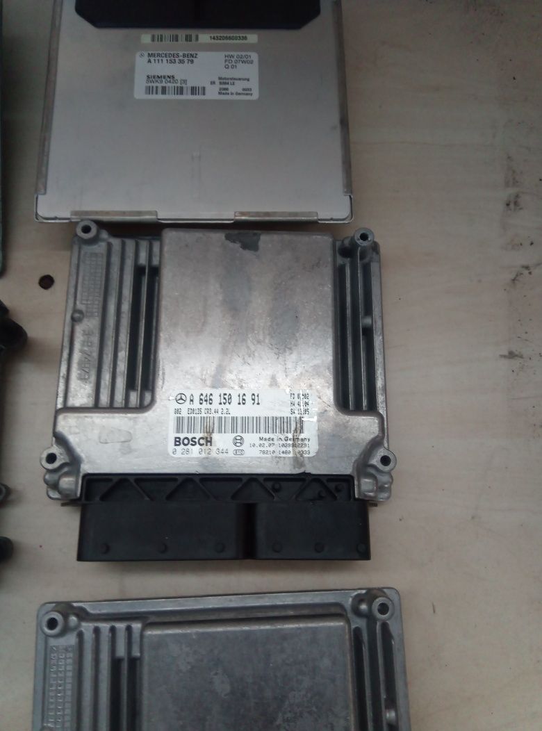 Компютър за Мотор / Двигател ECU за Мерцедес  Mercedes