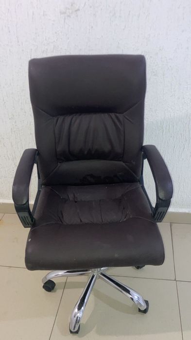 Кресло офисное в отличном состоянии
