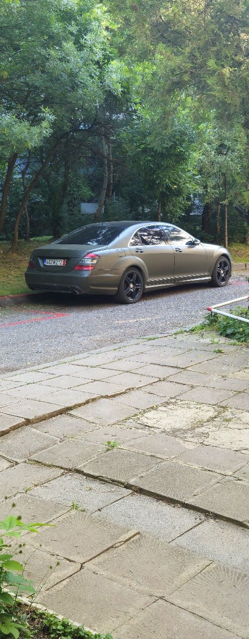 S класа 550 AMG 4-matik идеална за ГАЗ