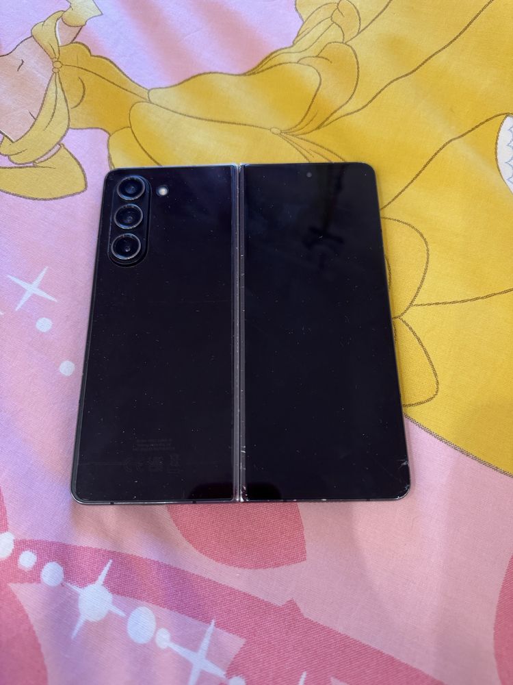 Samsung galaxy Z fold 5