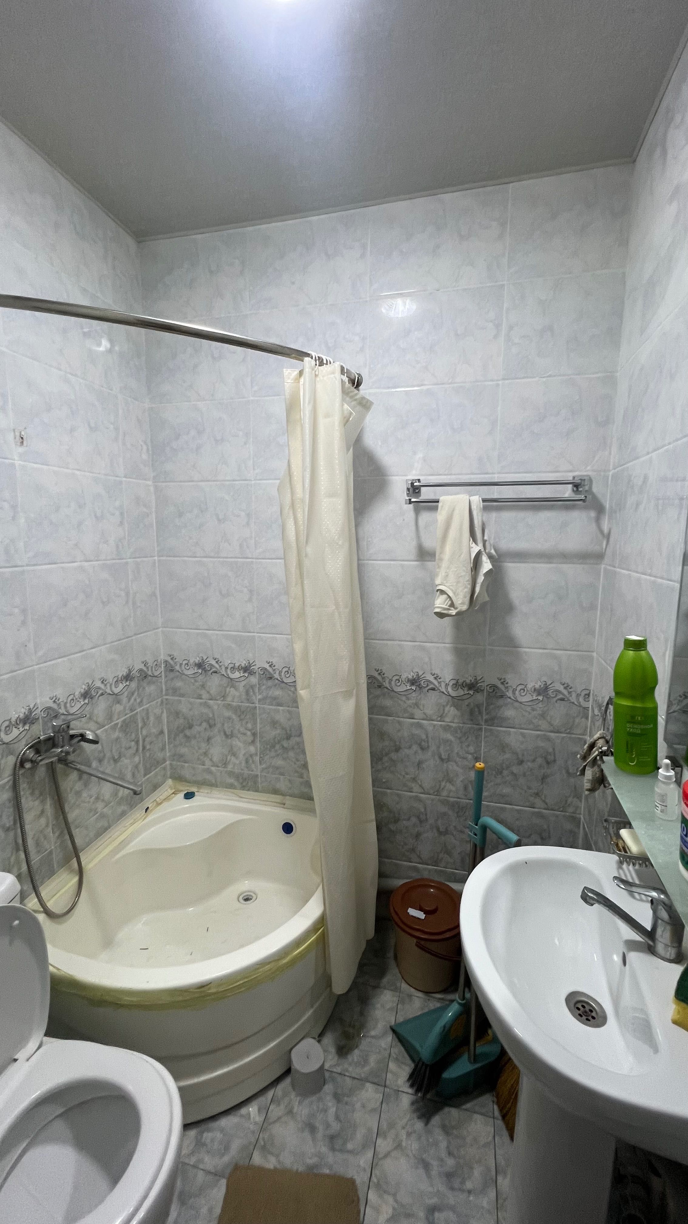 Сдам 2х комн квартиру