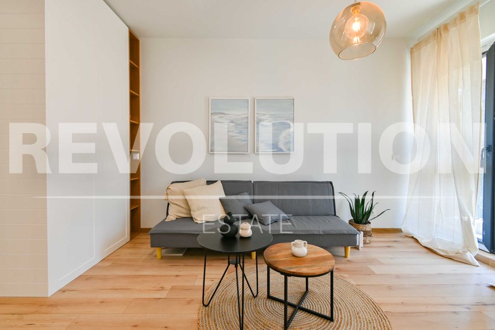 Дава се под наем Тристаен апартамент в София, Кръстова вада - 80 кв.м за 1200 € - Снимка #2