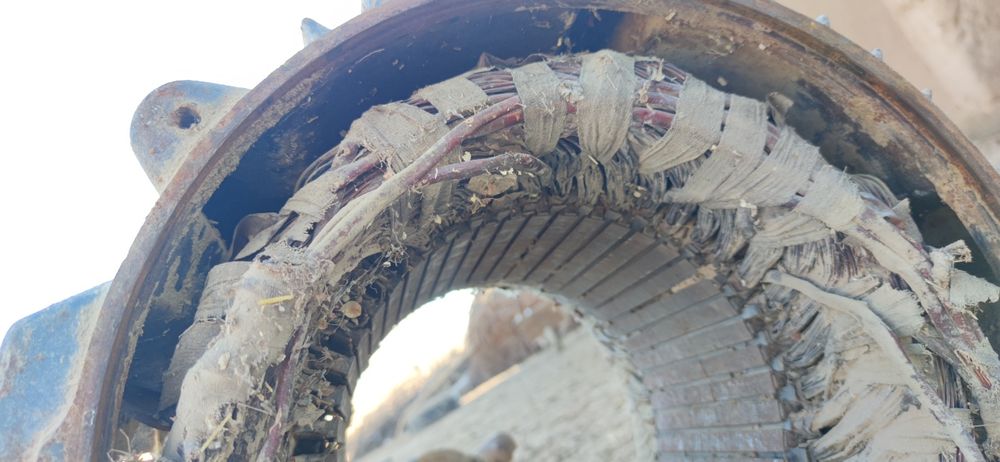 Generator 40lik sotiladi