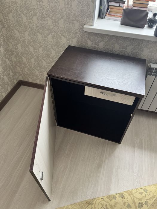 Тумба с задвижкой