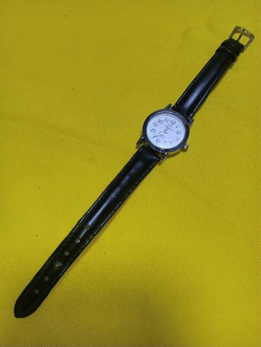 Hoden Quartz дамски елегантен чадовник - 15 лв