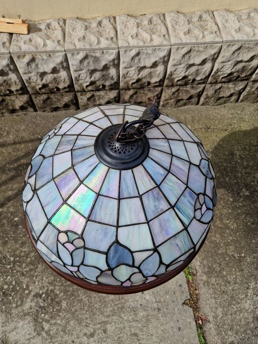 Прекрасна антикварна таванна лампа Тифани