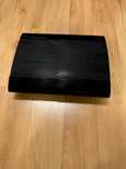 Продавам PlayStation 3 Super Slim (500GB) с оригинален контролер.
