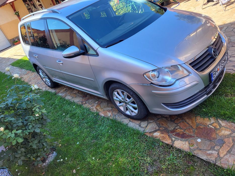 Volkswagen Touran, 2010 benzină 1,4.