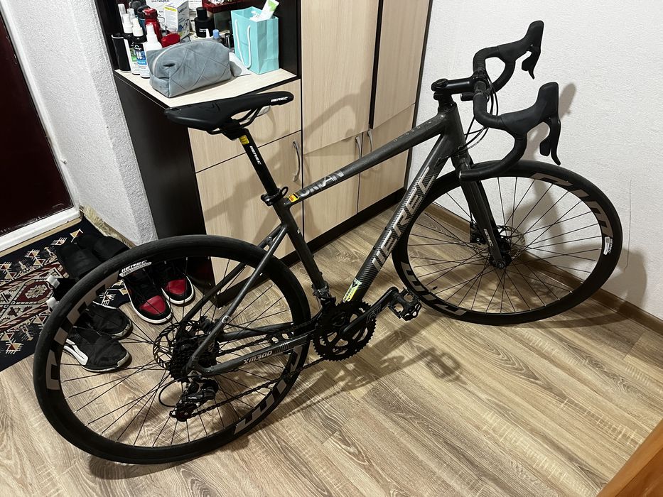 Шоссейный велосипед EREC 700