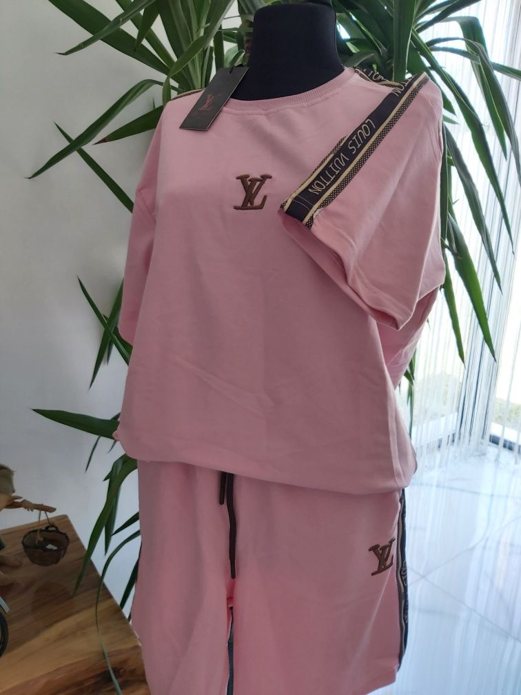 Compleu Adidas,Nike,Guess