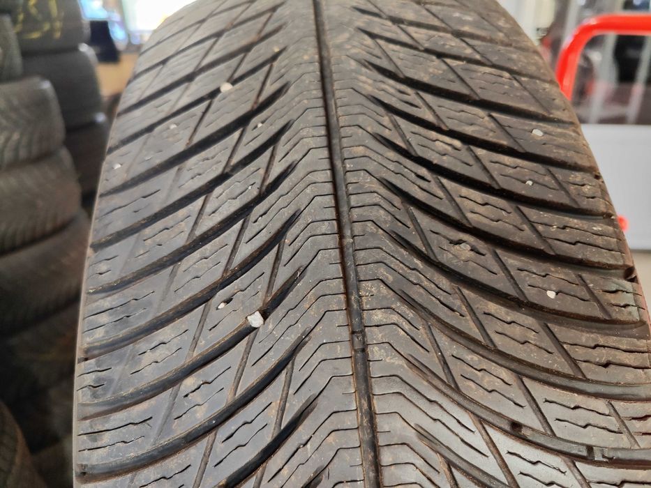 4бр.зимни гуми 225/65/17 Michelin