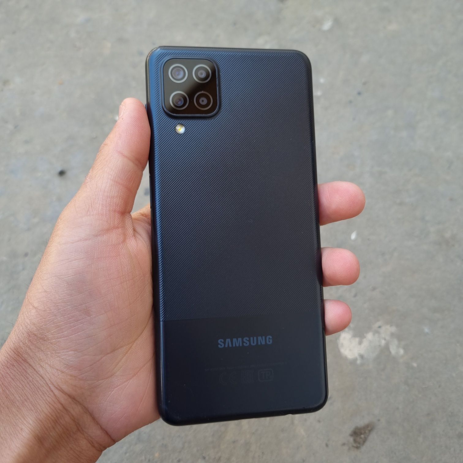 Samsung Galaxy A12 sotiladi