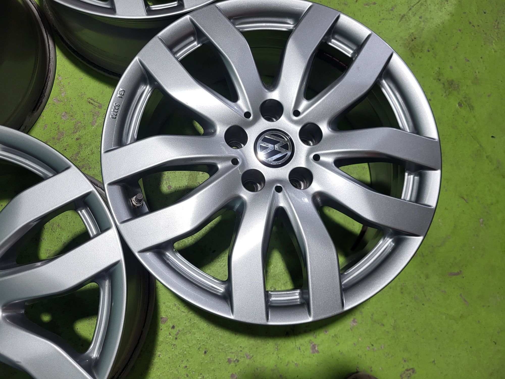 17 5x112 Vw Tiguan Audi лети джанти 5х112 ауди
