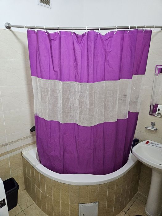 Срочна, Без маклер 2 этаж, 3 хоналик квартира сотилади. Термиз шахри.