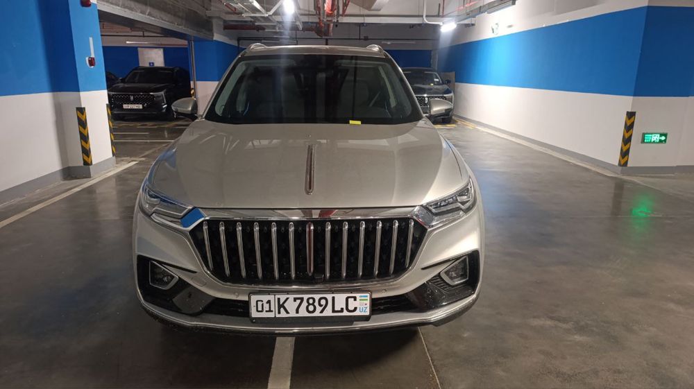 Hongqi HS5 Flag 2 Turbo