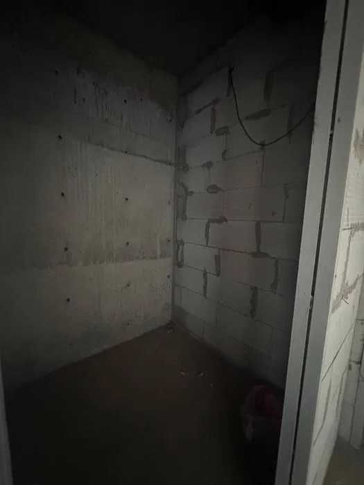 Darxan Residence , 1/11/12, 42м2 коробка, ЦЕНТР в центре !!