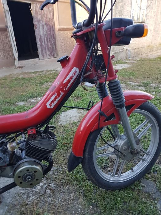 Scuter cu pedale