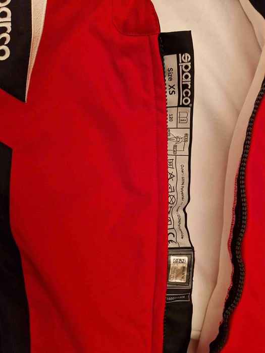 Combinezon SPARCO Thunder K43 cu omologare CIK-FIA, roșu/negru karting