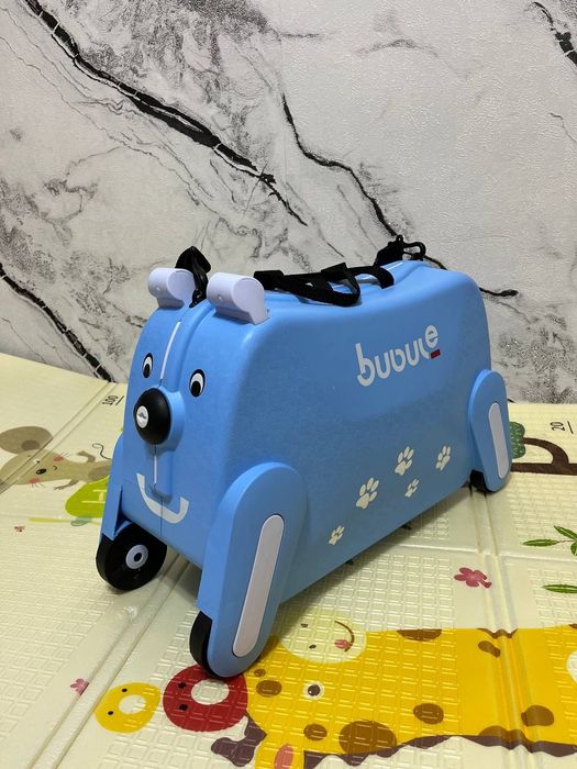 Чемодан детский продается