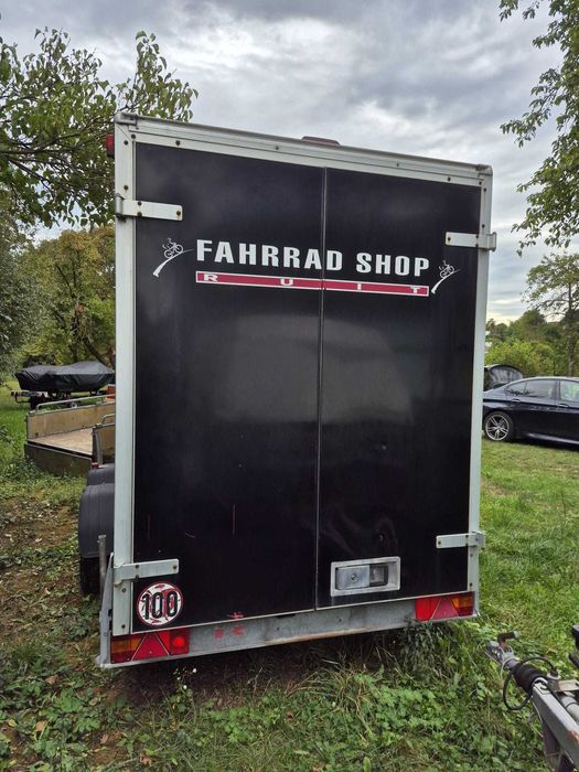 Remorcă Westfalia Box Închisă