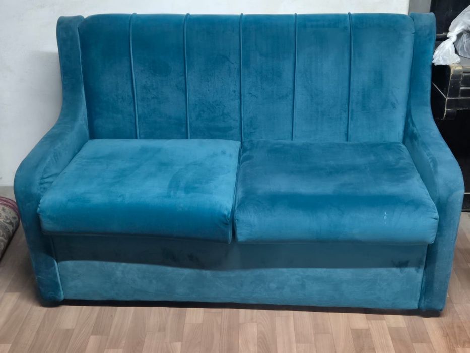 Диван с креслом