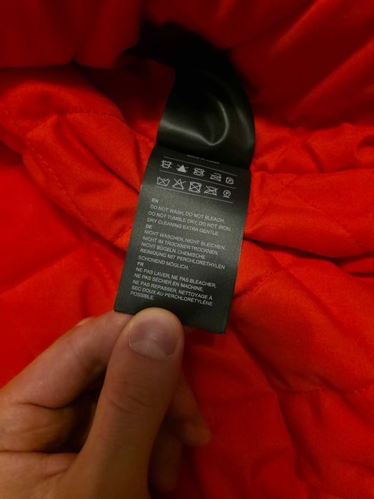 Geaca bomber Karl Kani