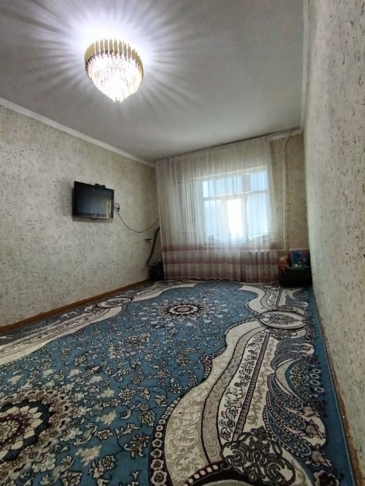 1 хона 40кв уй сотилади темир йул вокзали ёнида