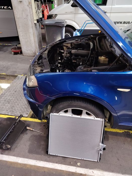 Vand Bmw X3 2.5 benzina
