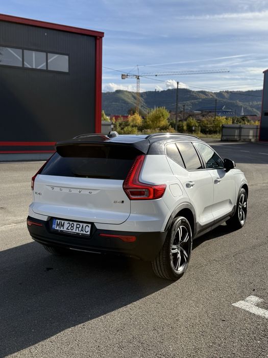 Volvo XC40 B4 unic proprietar