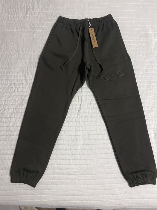 Екип Essentials- Olive grey