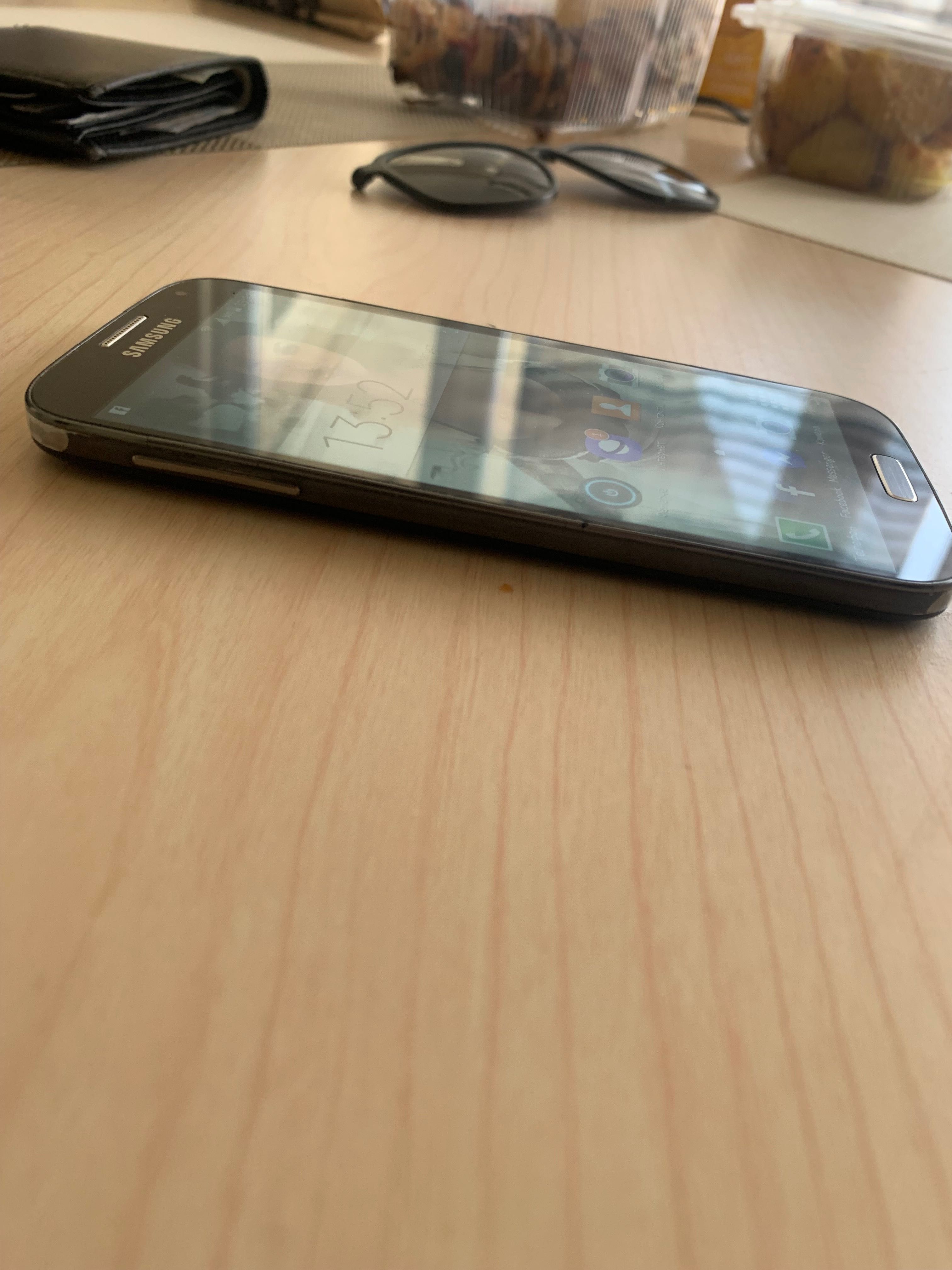Samsung Galaxy S4 GT-I9515