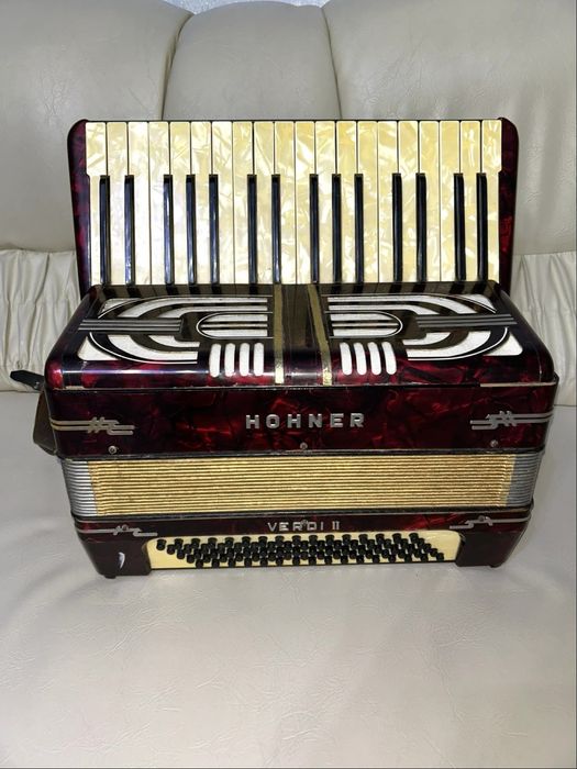 Vând Acordeon HOHNER VERDII 2 80 de bași ‼️