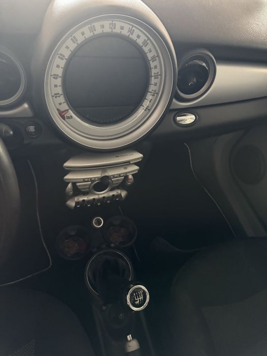 Dezmembrez mini cooper