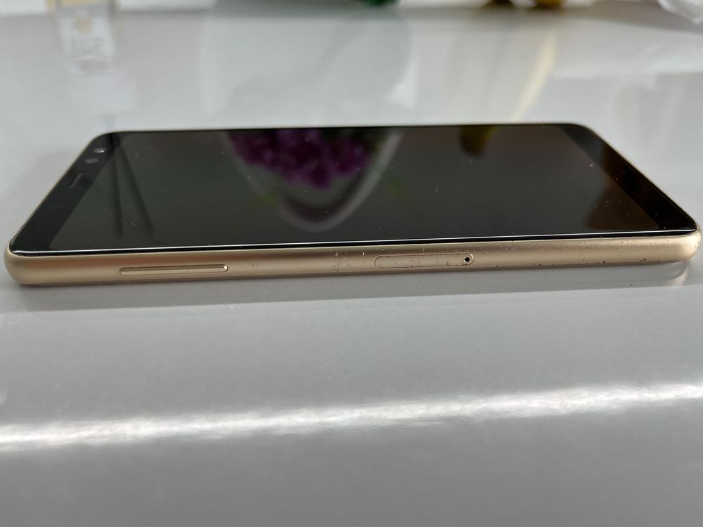 Samsung Galaxy A8 (2018) Dual Sim