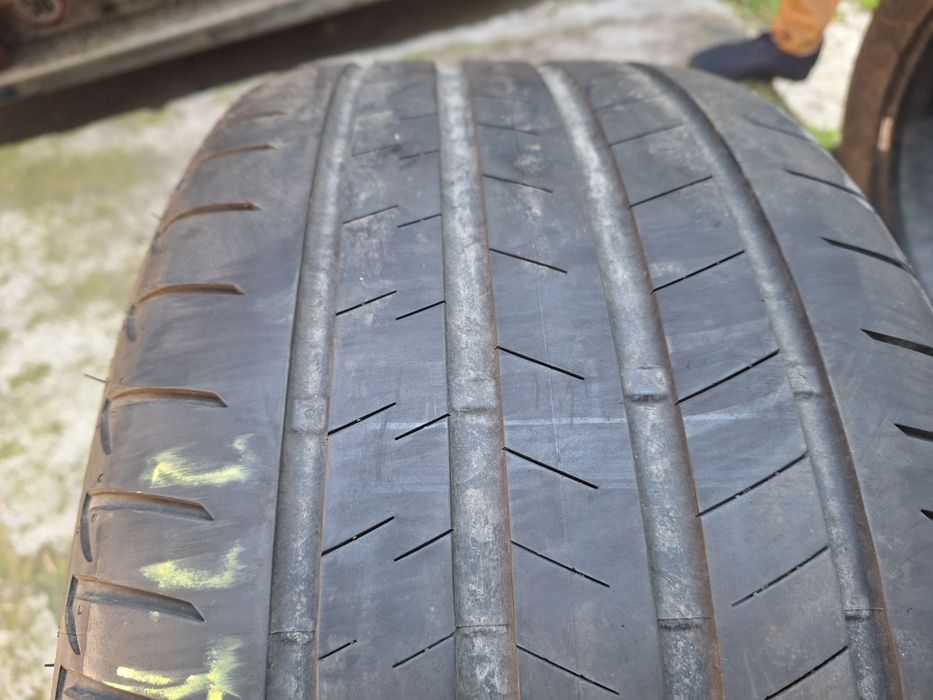 Anvelope Bridgestone 275/40/20 de vară 2 buc ff bune