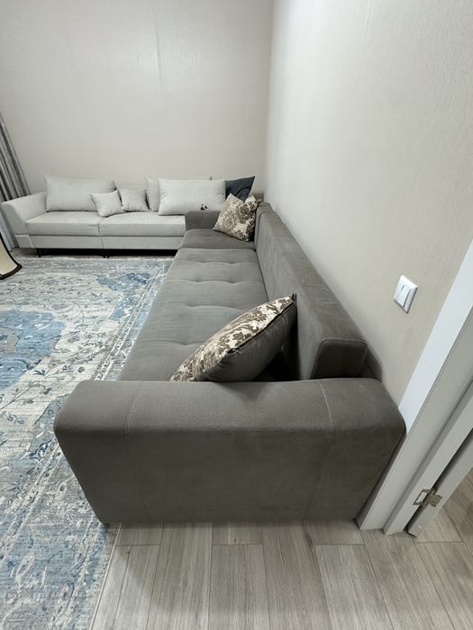 Продам Диван, темно серого цвета, в отличном состояний