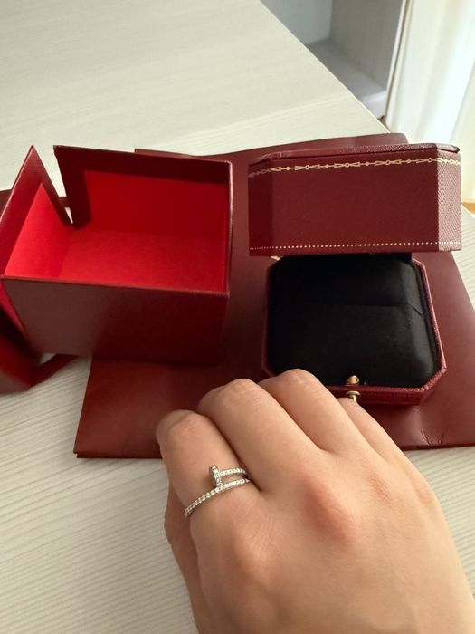 Кольцо с бриллиантами Cartier