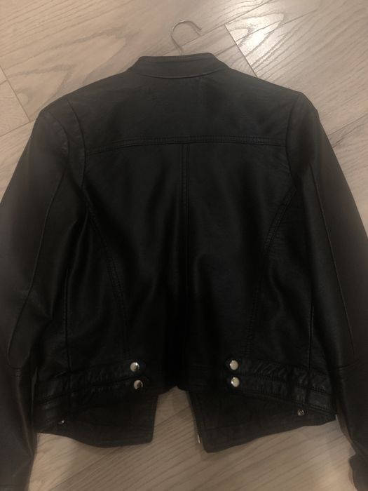 Дамско кожено яке