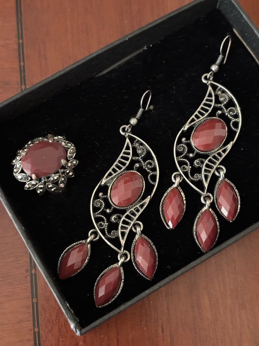 Красивая бижутерия размер кольца 18-19