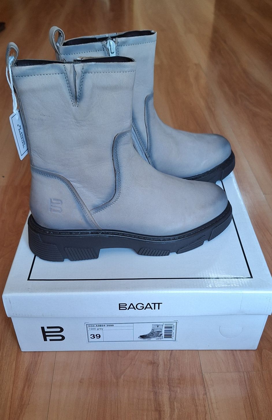 Bagatt нови дамски боти естествена кожа
