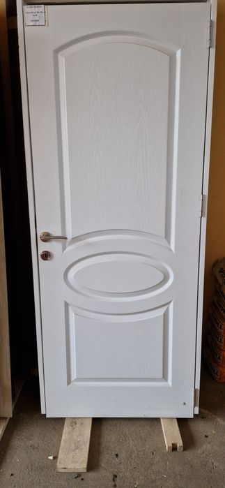 Usi de interior cu toc