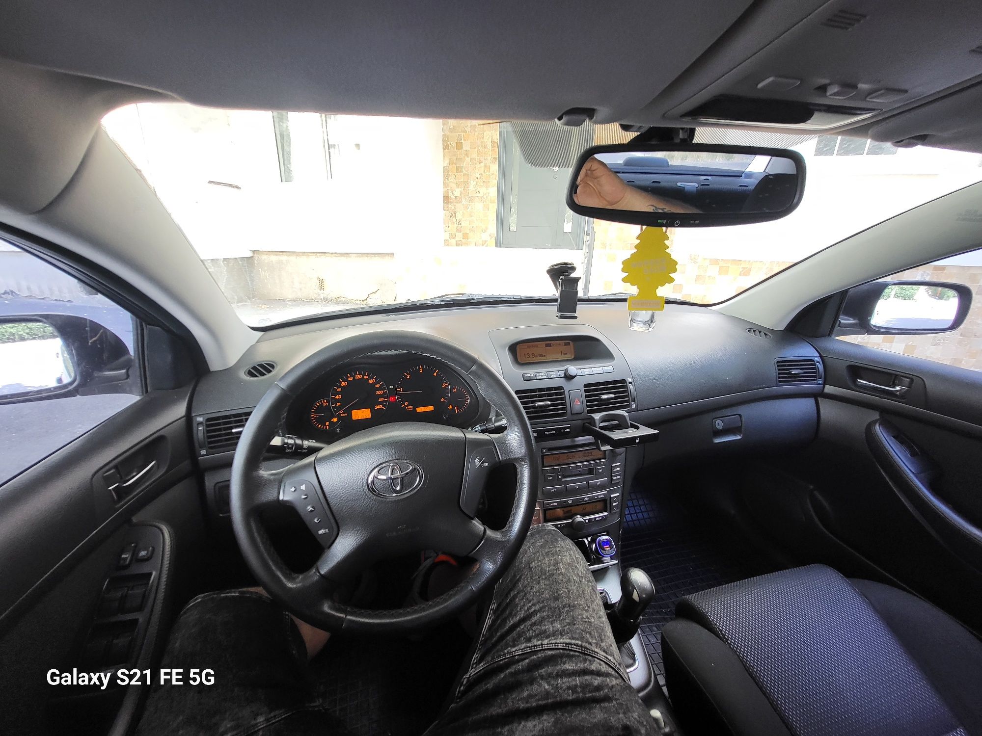 Toyota avensis t25