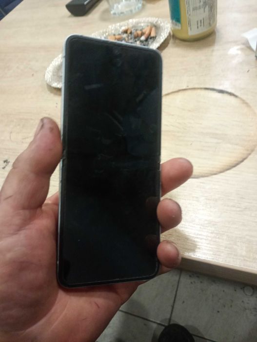 De vânzare Samsung F741B