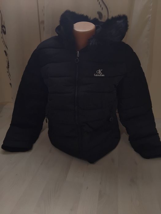 Geaca dama Calvin  Klein .