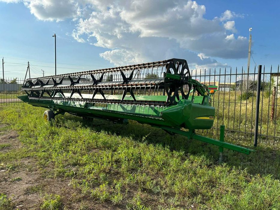 Жатка John Deere 930D